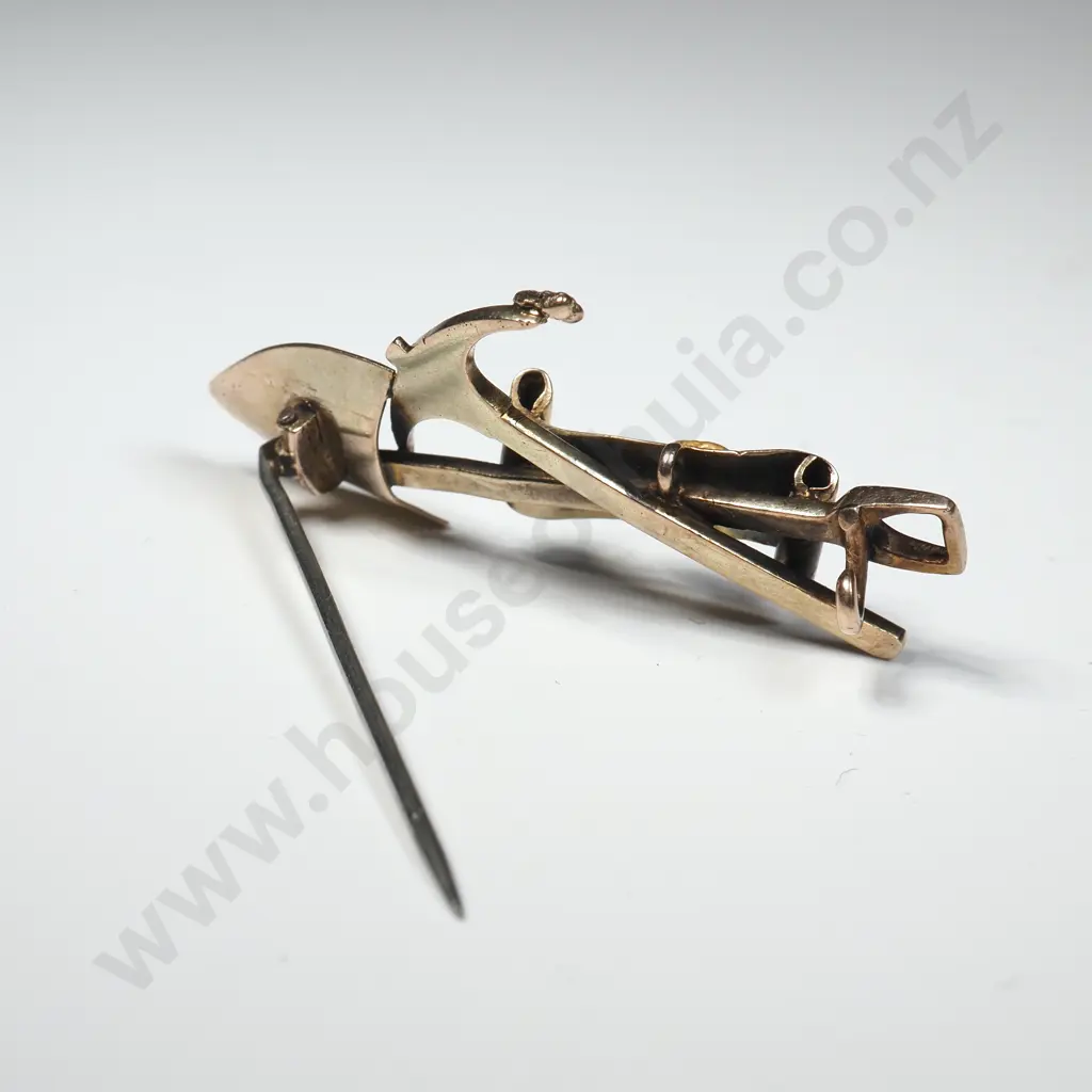 Antique Gold Rush 9ct Gold Miners Pick Axe & Shovel Brooch w Three Gold Nuggets in Antique Case Image 1++