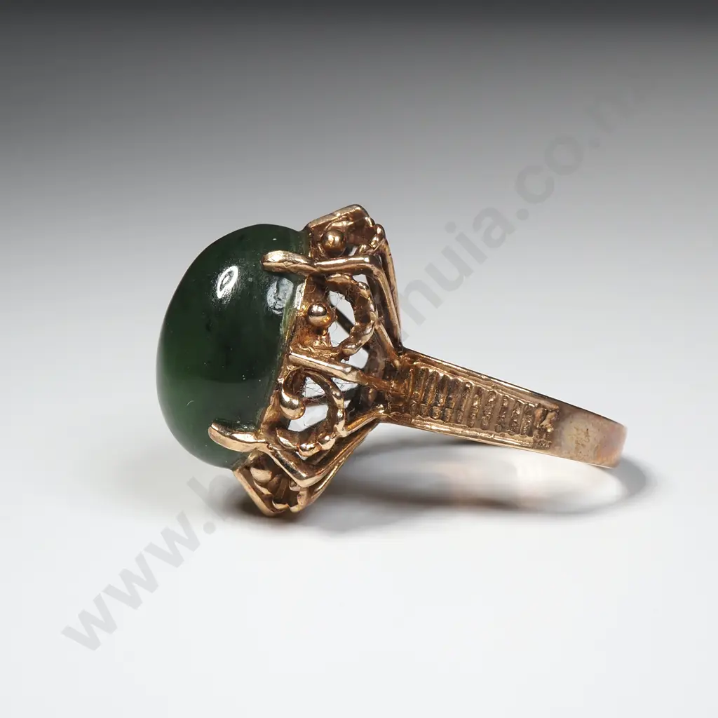 Vintage 9ct Gold Greenstone Ring Image 1++