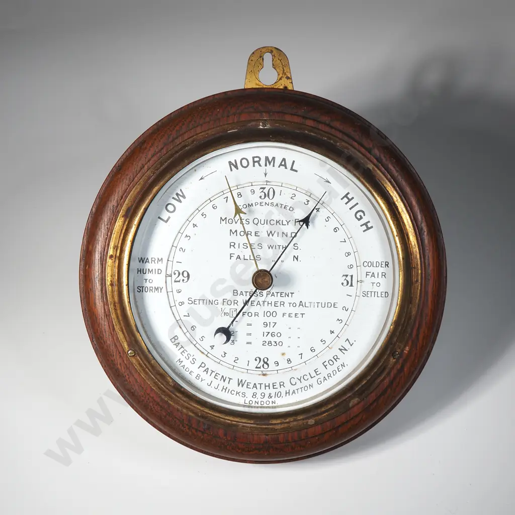 Vintage Oak Aneroid Wall Barometer w 'Weather Cycle for New Zealand' Inscription Image 1++
