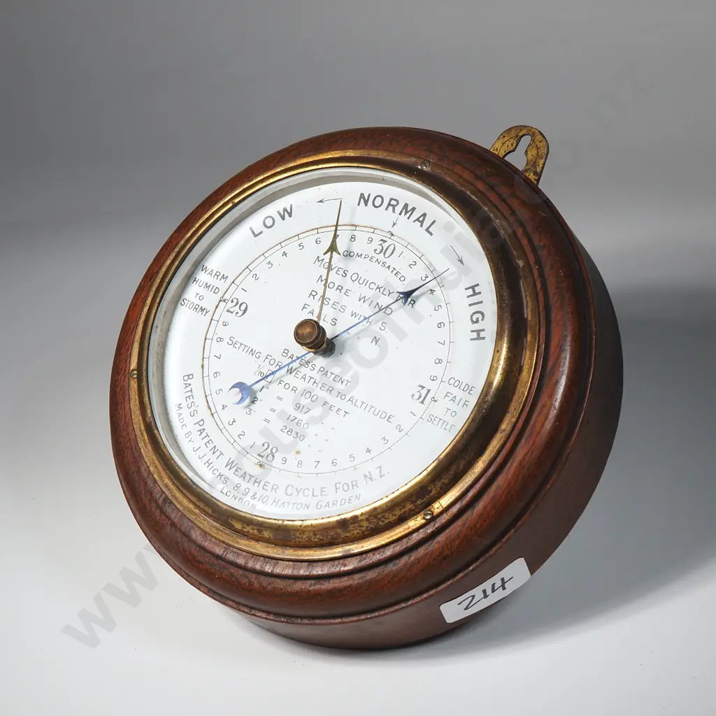 Vintage Oak Aneroid Wall Barometer w 'Weather Cycle for New Zealand' Inscription Image 1++