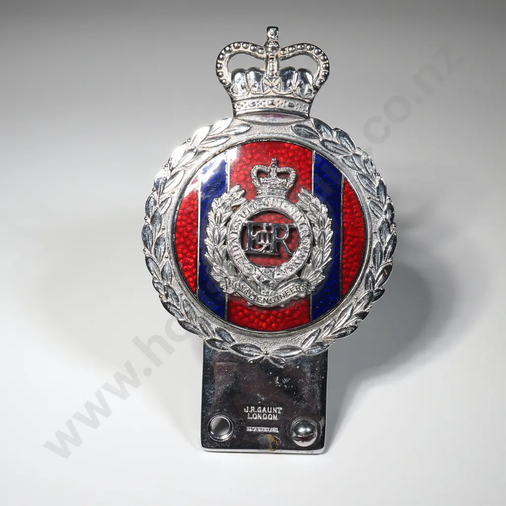 Vintage Official Royal Car Badge - Elizabeth the Second Image 1++