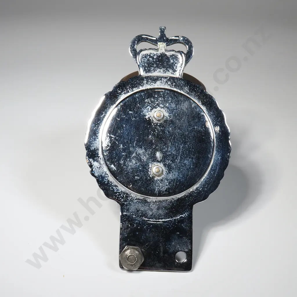 Vintage Official Royal Car Badge - Elizabeth the Second Image 1++