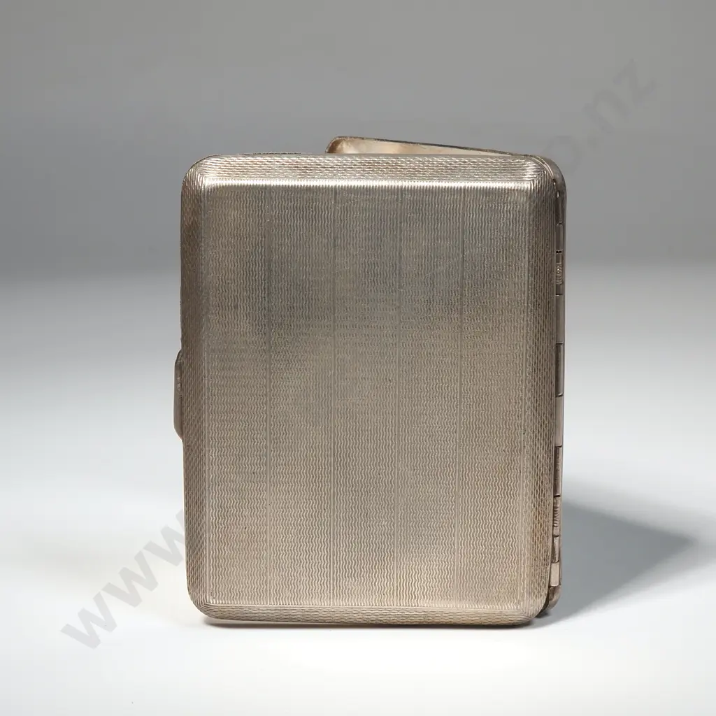 New Zealand Taihape Base Metal Cigarette Case  Image 1++