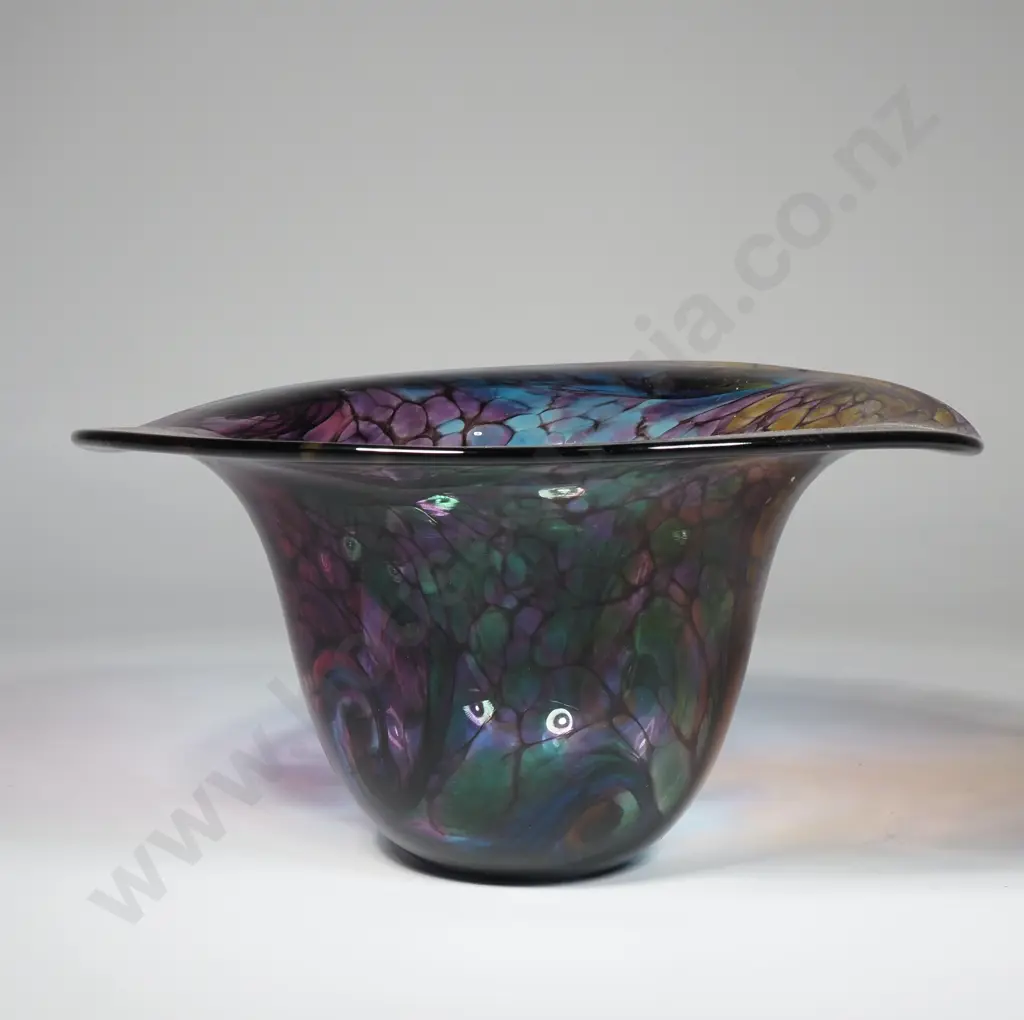 Handcrafted Glass Bowl Designed by Venus Hot Glass Studio by Artist Tokiko, Diameter 185 x 105 Image 1++