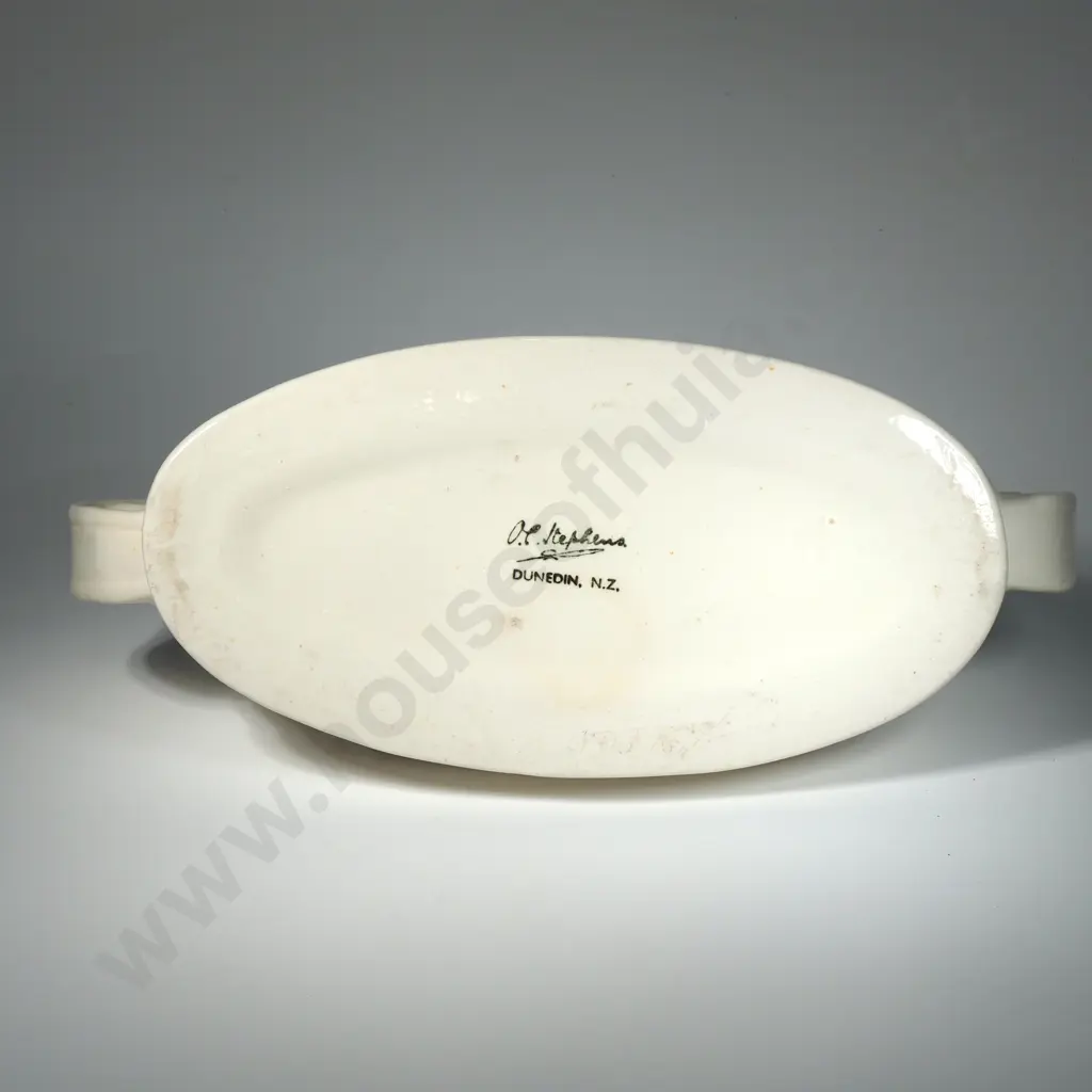 O C Stephens Cream Trough Vase w Green Interior. Image 1++