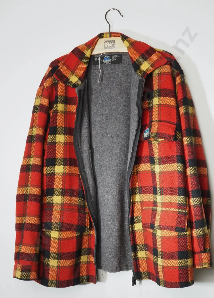 Vintage New Zealand  Swanndri Wool Checked Shirt in Red, Yellow & Black Plaid Image 1++