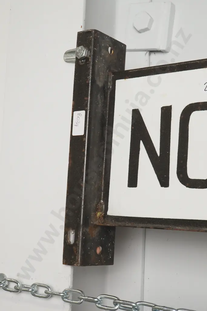 Original Enamel Street Sign 'North Parade" Image 1++