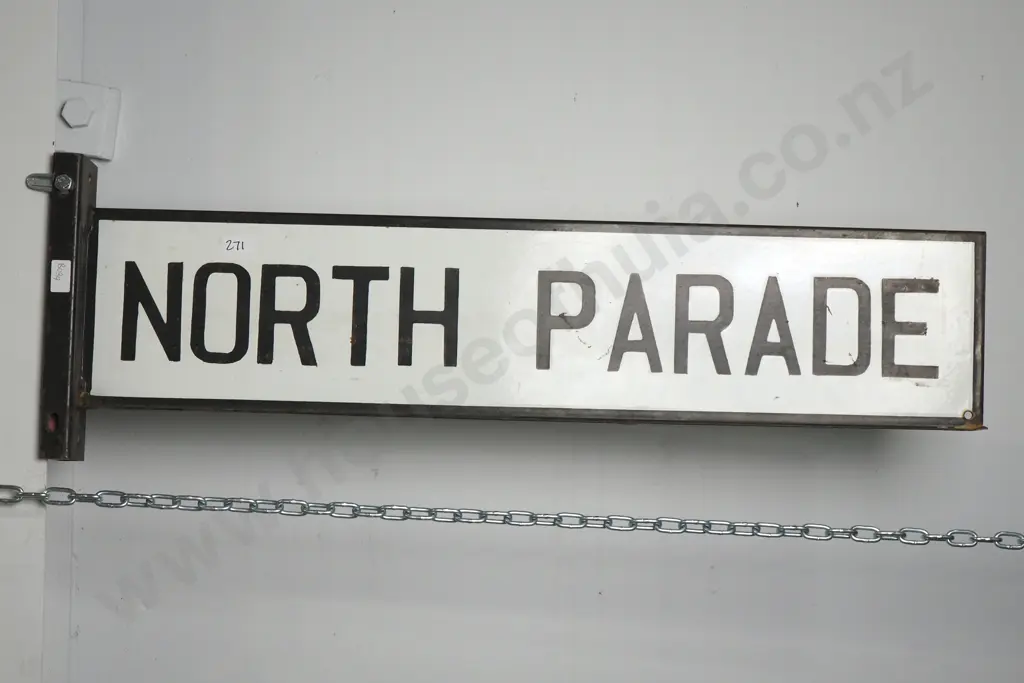 Original Enamel Street Sign 'North Parade" Image 1++