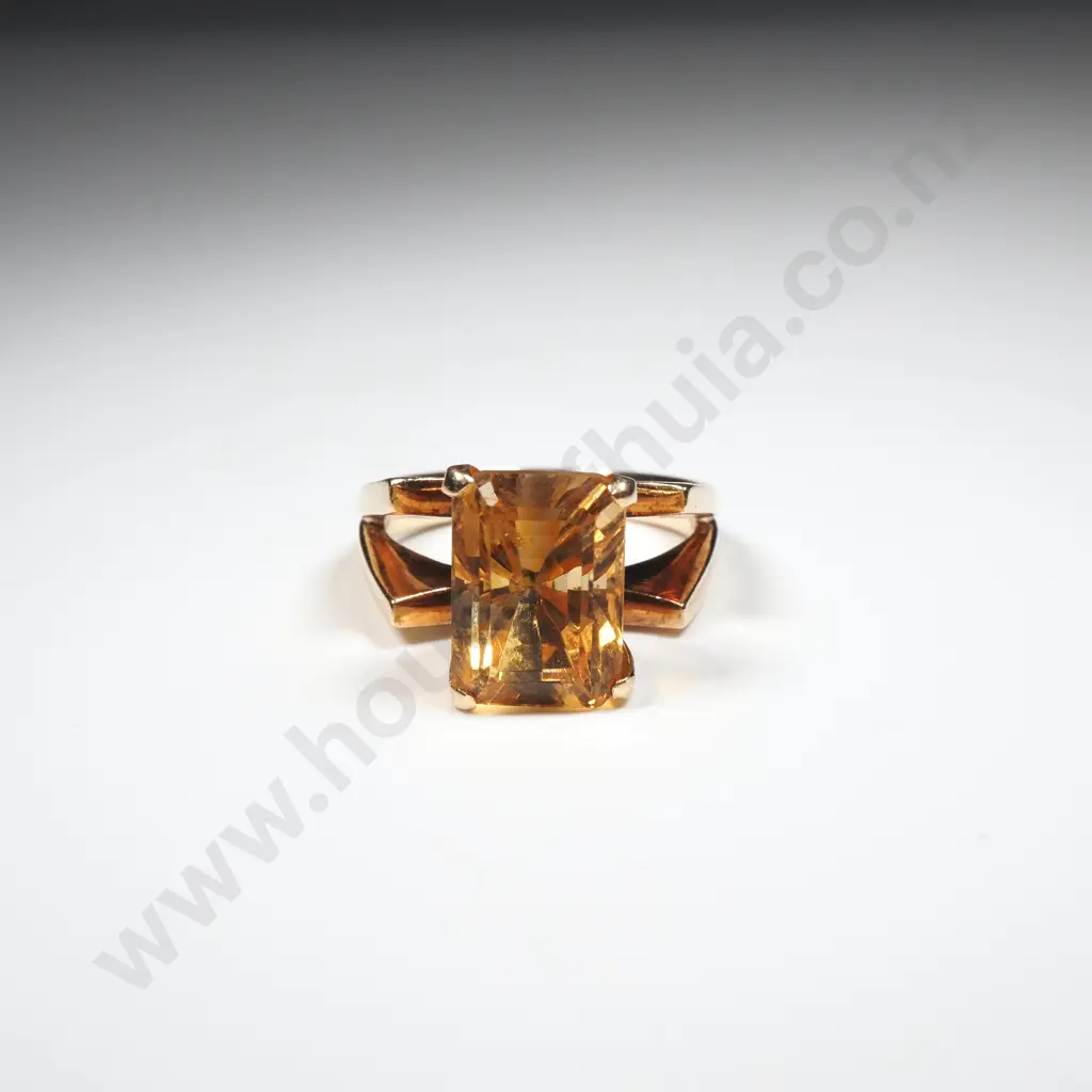 Architectural 11ct Gold Citrine Ring Image 1++