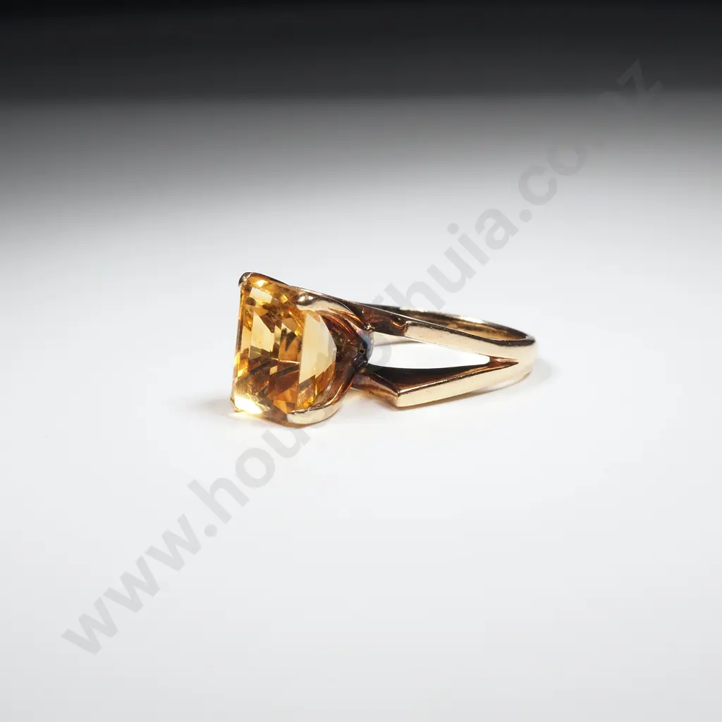 Architectural 11ct Gold Citrine Ring Image 1++
