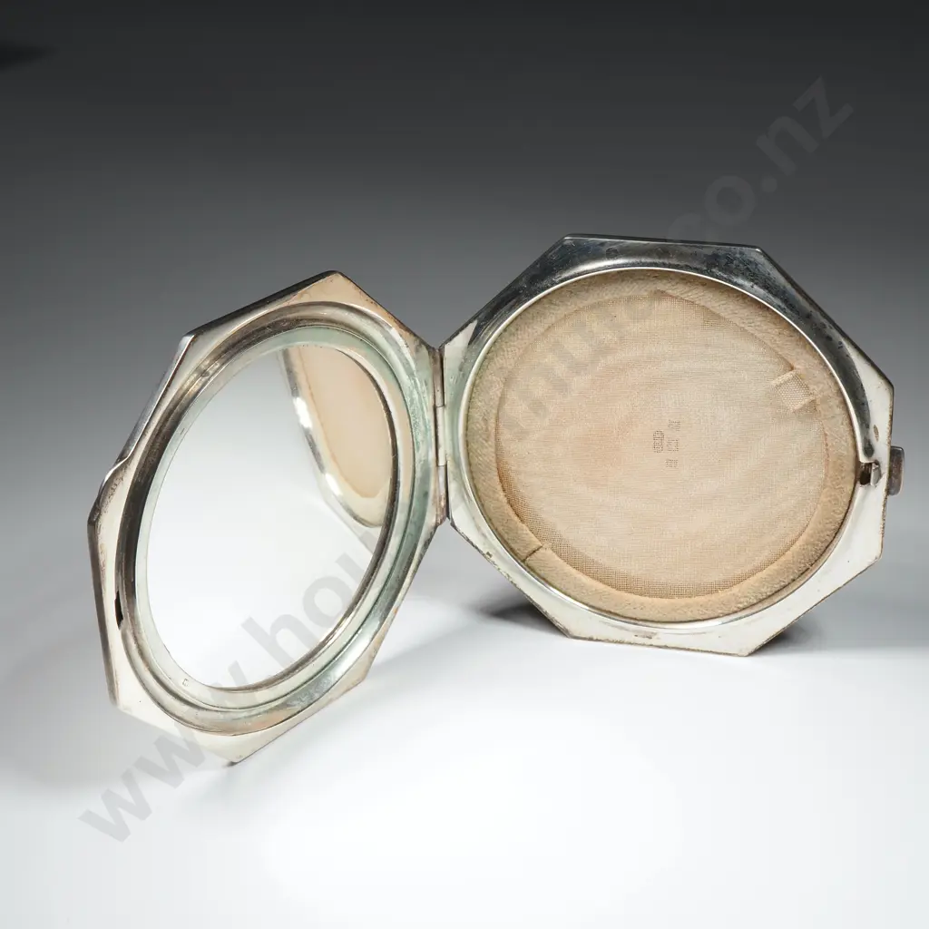 Exquisite Cased Sterling Silver Engine Turned Enamel Presentation Folding Compact Image 1++