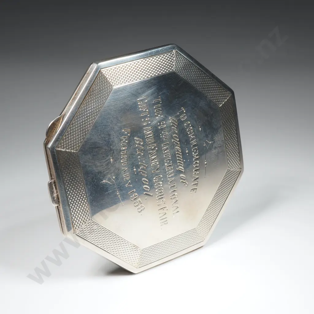 Exquisite Cased Sterling Silver Engine Turned Enamel Presentation Folding Compact Image 1++