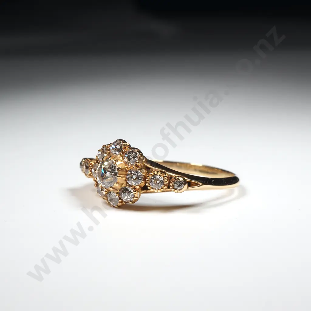 Cased Antique 18ct Gold Diamond Cluster Ring w Valuation $6,350.00 Image 1++