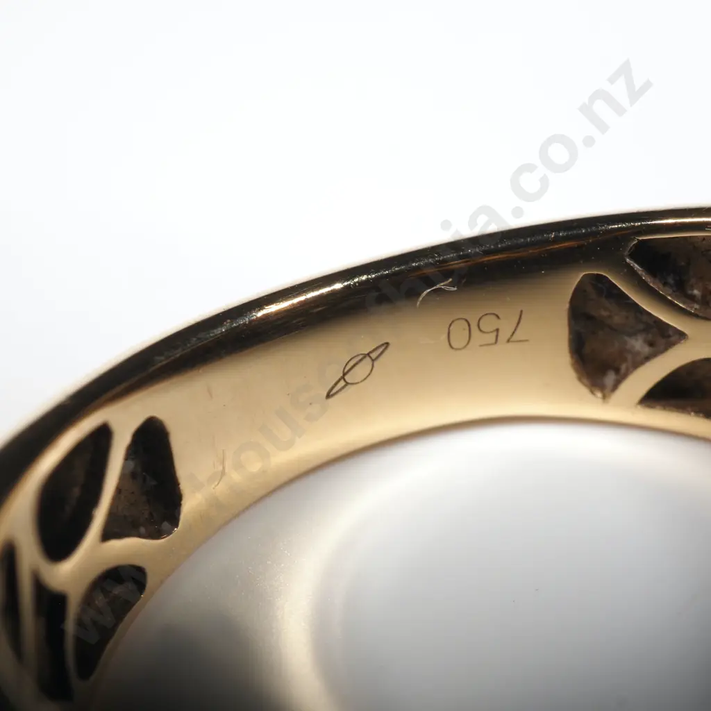 Stunning 18ct Gold Emerald & Diamond w Valuation for $6,000.00 Image 1++