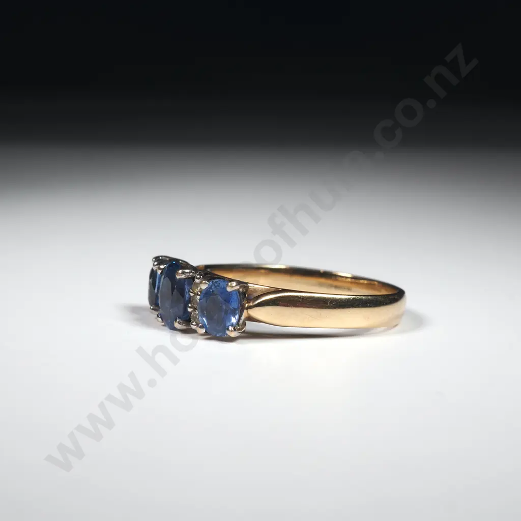 9ct Gold Sapphire & Diamond Ring Image 1++