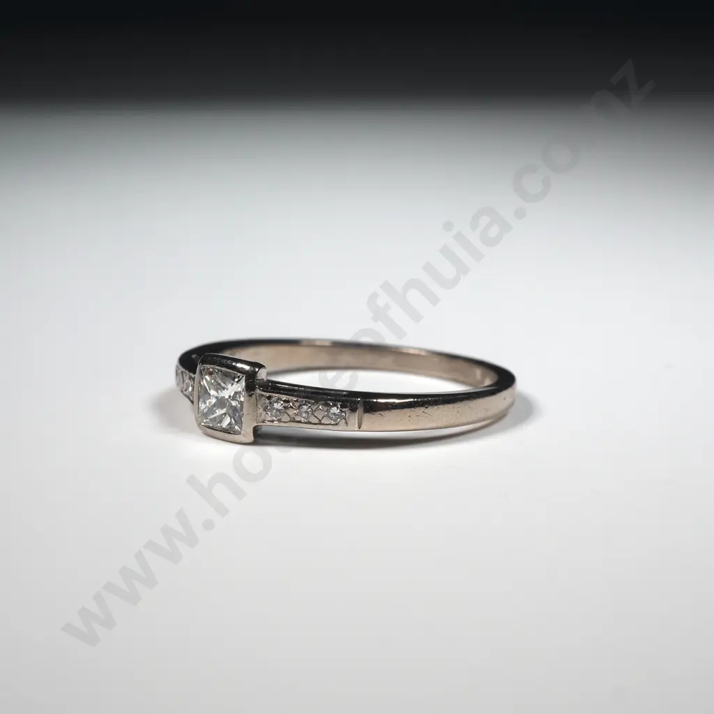 18ct White Gold Diamond Ring w Handwritten Valuation for $2,700 Image 1++