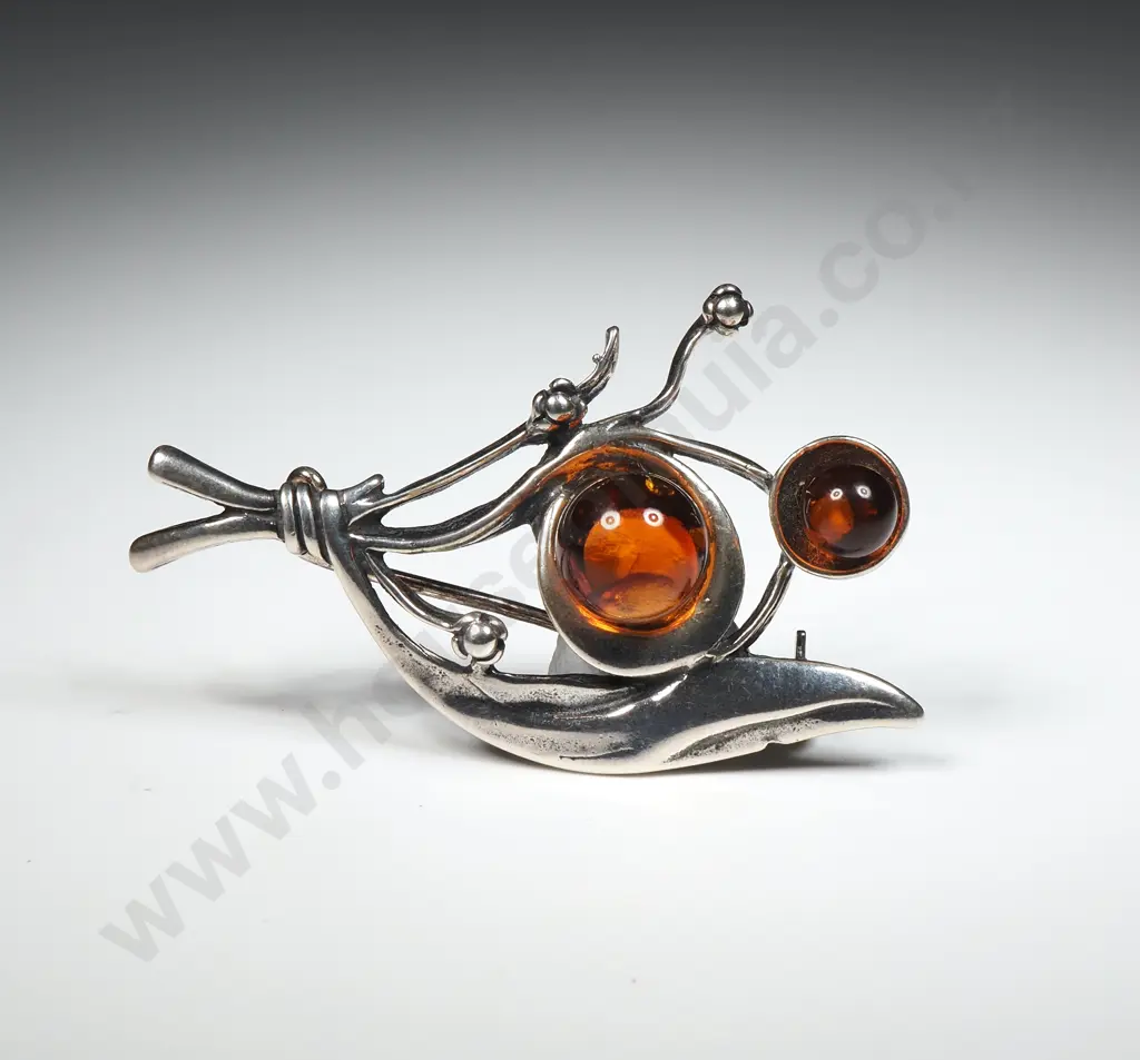 Sterling Silver Amber Brooch in the Shape of a Flower w Buds & Leaves Image 1++