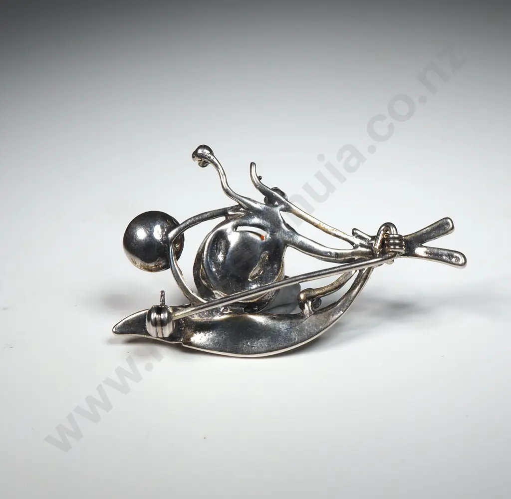Sterling Silver Amber Brooch in the Shape of a Flower w Buds & Leaves Image 1++