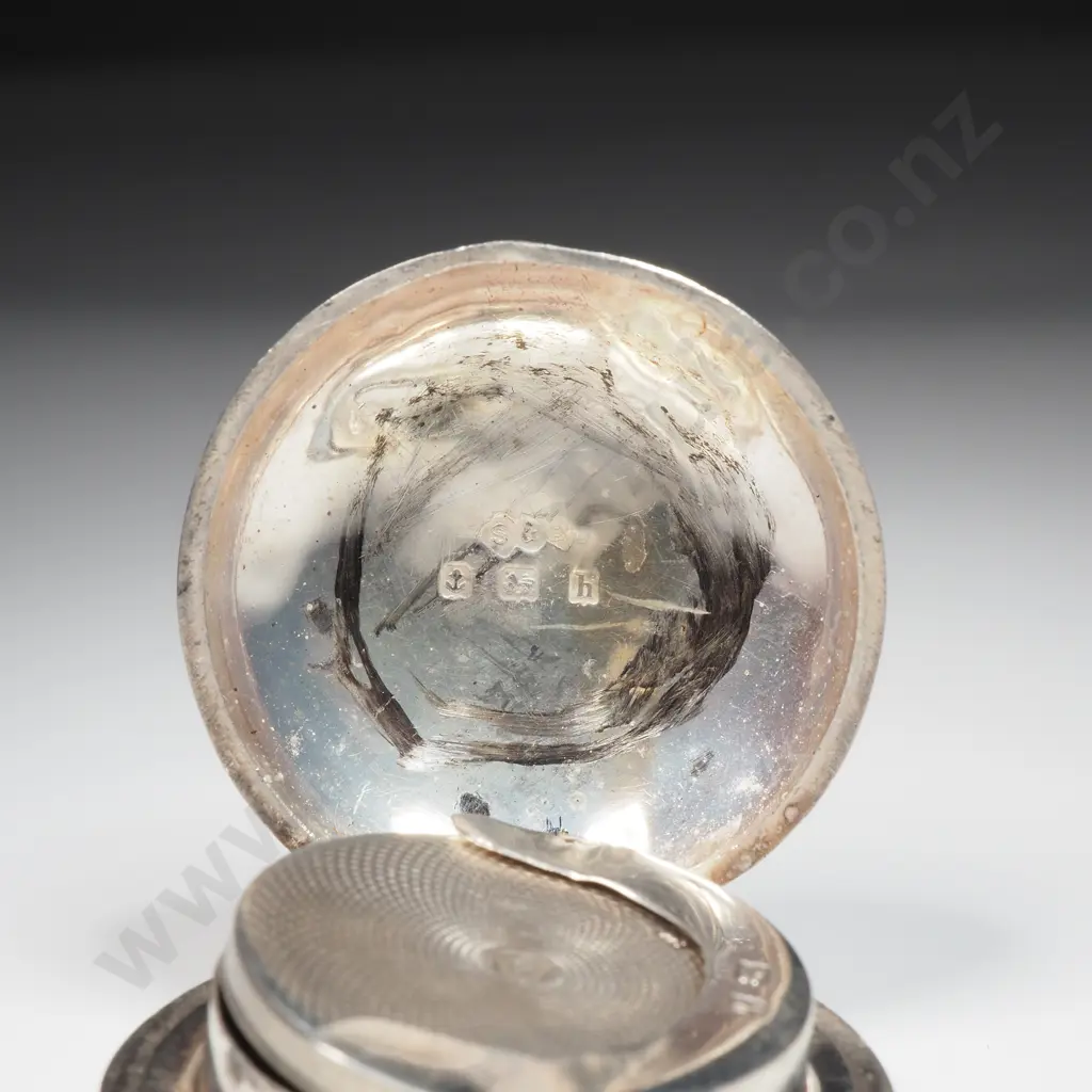 Sterling Silver Sovereign Holder A/F	 Image 1++