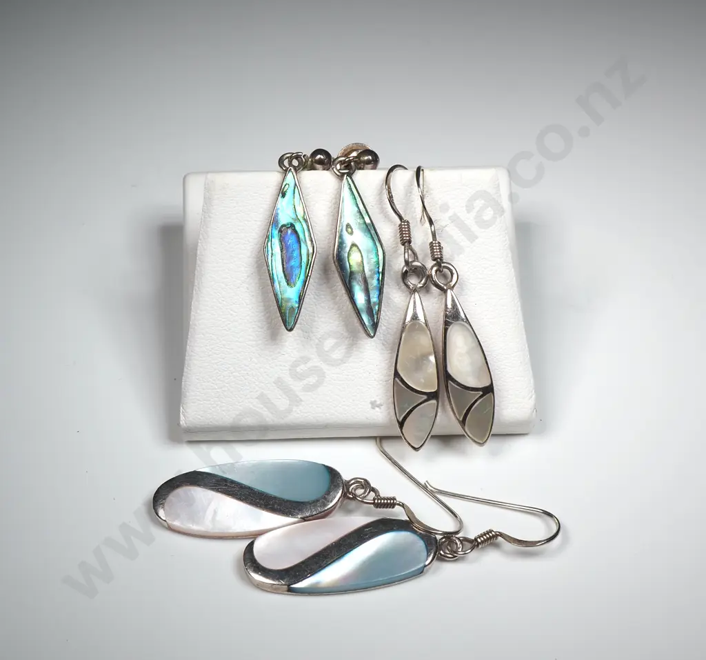 Three Pairs of Vintage Sterling Silver Earrings Image 1++