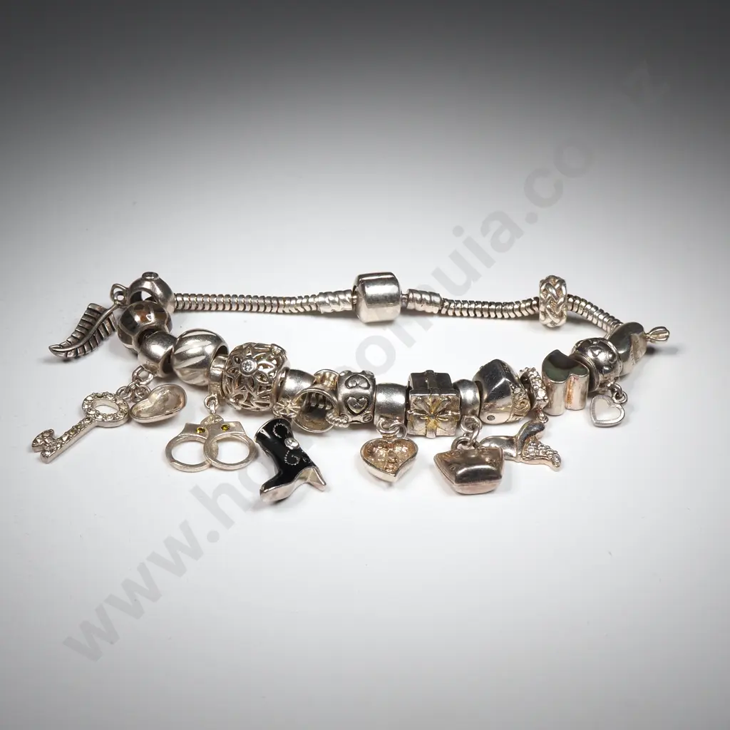 Pandora Style Sterling Silver Charm Bracelet Image 1++