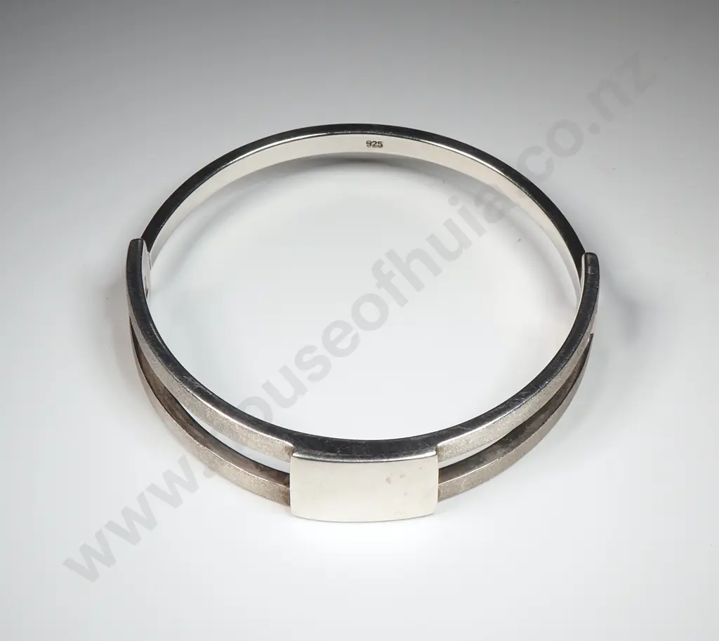 Substantial Sterling Silver Hinged Bracelet Image 1++