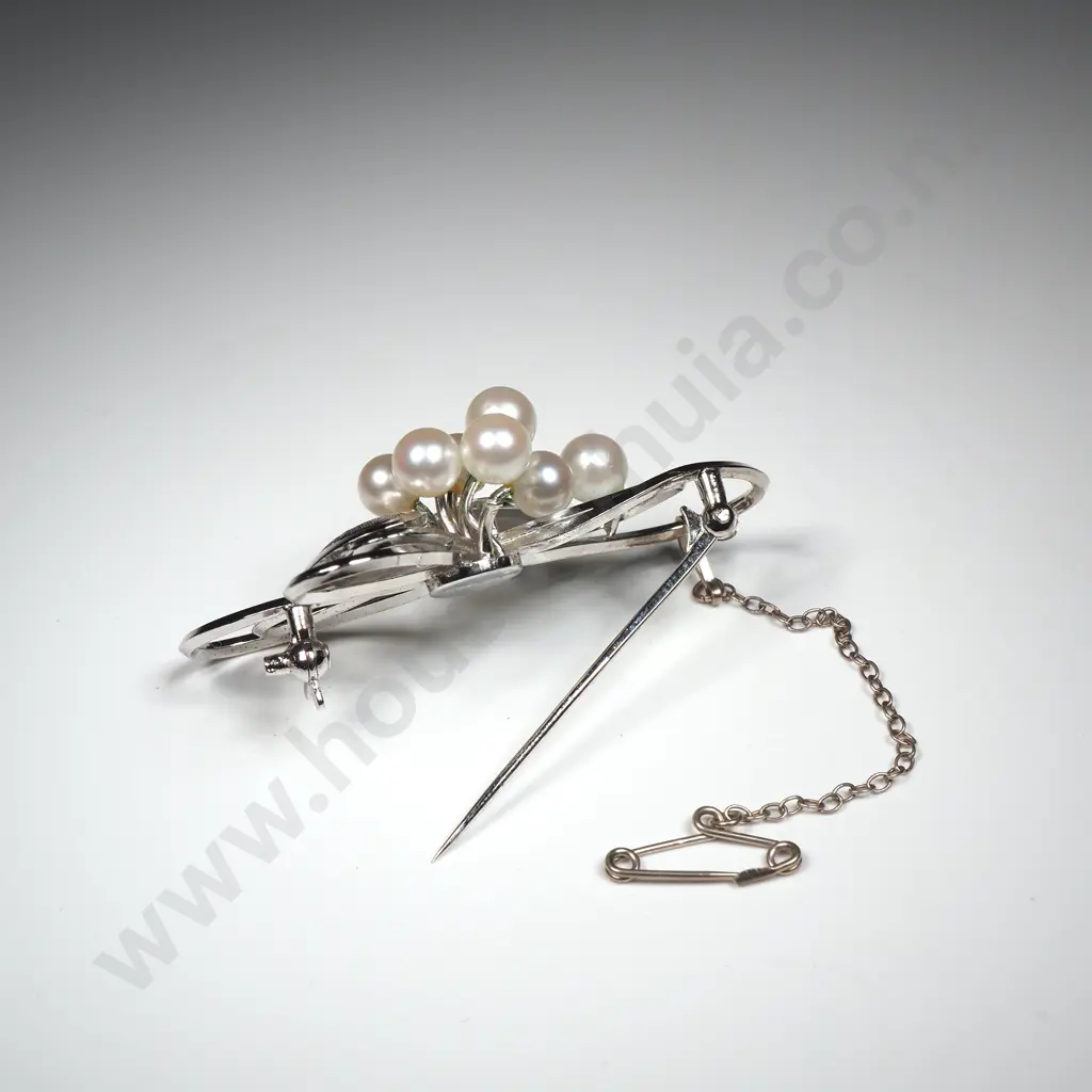 Sterling Silver Pearl Brooch Image 1++