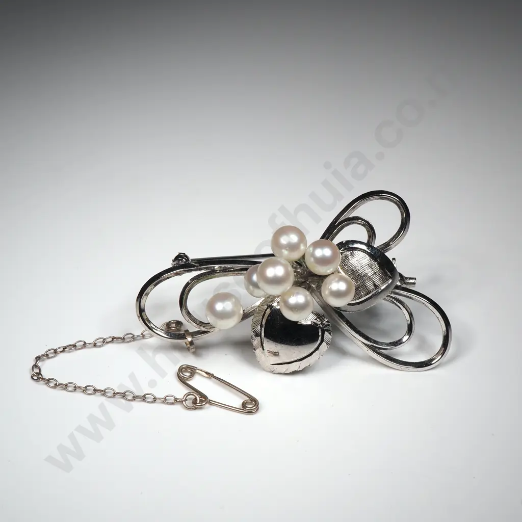Sterling Silver Pearl Brooch Image 1++