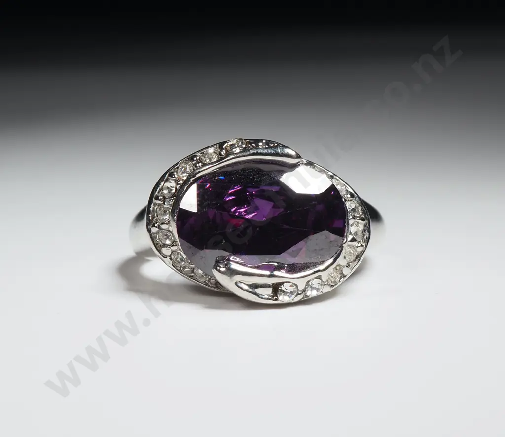 Costume Silver Toned Dress Ring w Amethyst & Diamond Coloured Gems Image 1++