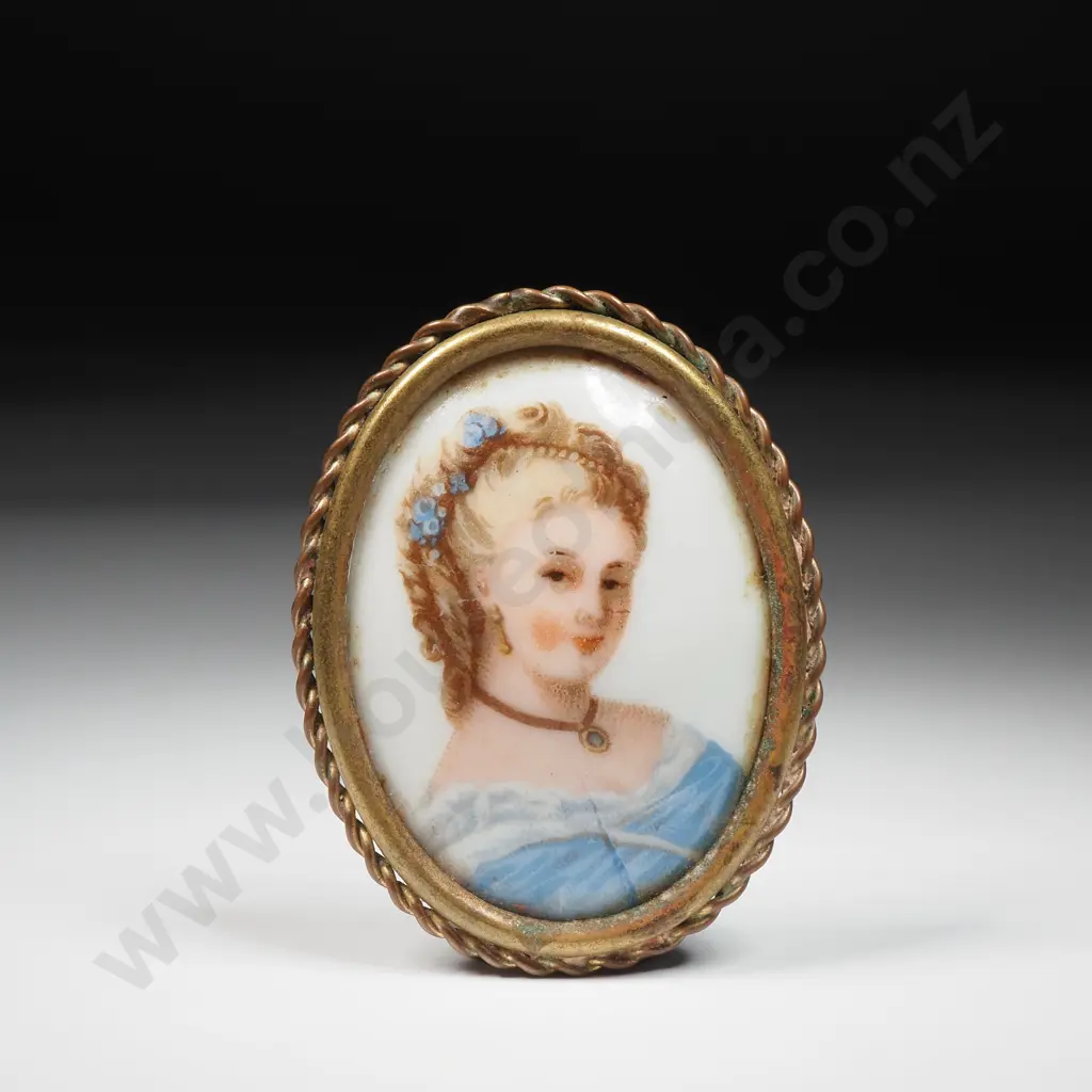 Limoges Brooch Image 1++