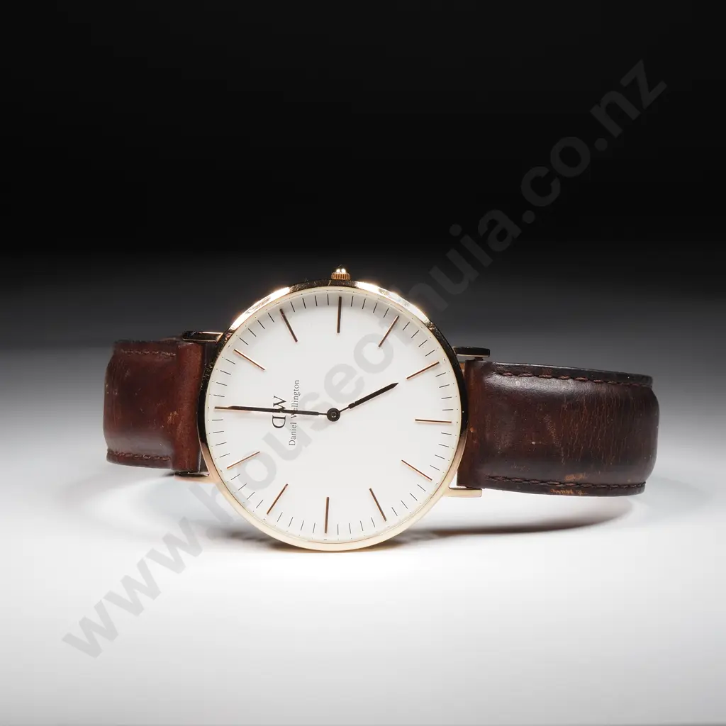 Daniel Wellington Wristwatch  Image 1++