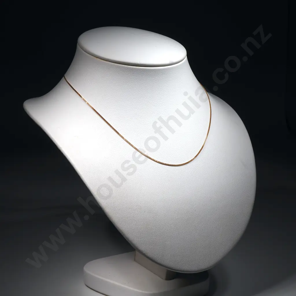 9ct gold Curb Link Necklace Image 1++