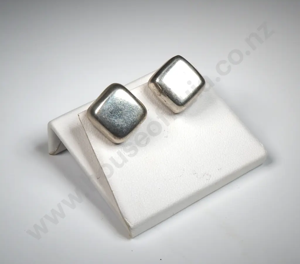 Pair Of Square Sterling Silver Earrings Image 1++