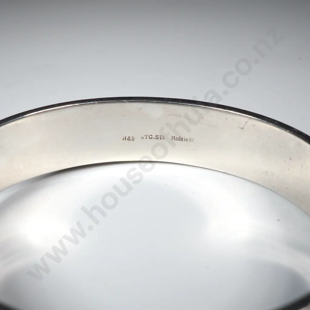 Sterling Silver Hinged Bangle w Dent Image 1++