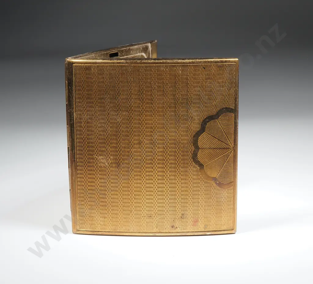 Art Deco Style Engine Turned Powder Compact By Zenette  Image 1++