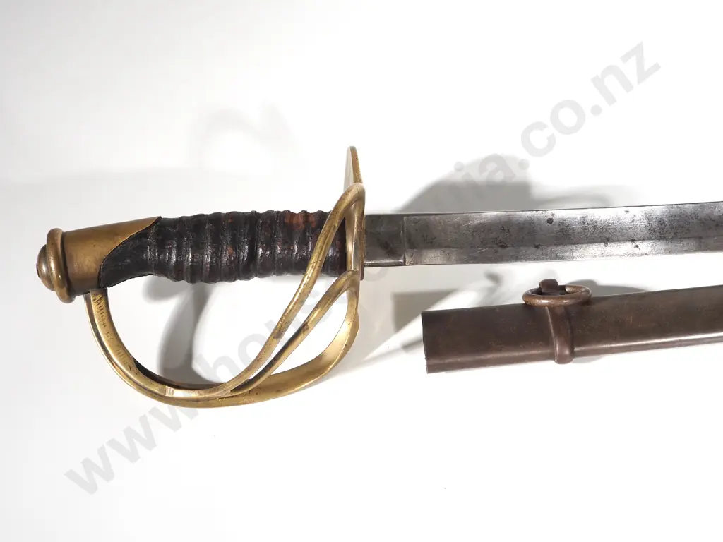 Model 1860 Light Cavalry Officers Sabre & Scabbard Image 1++