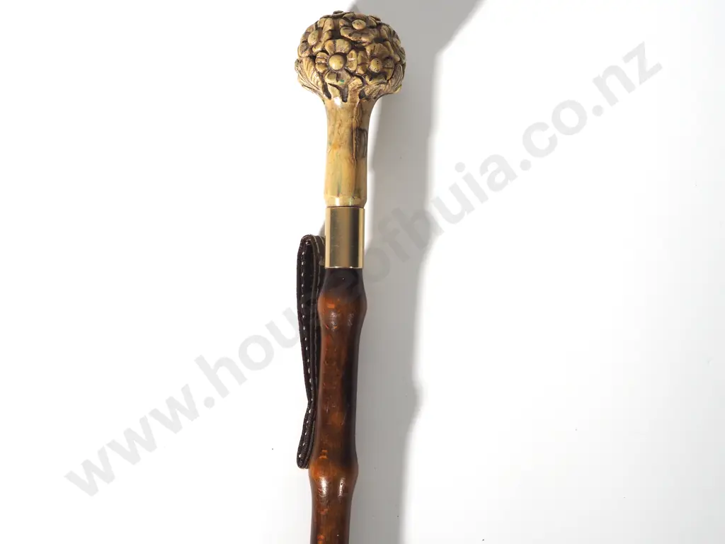 Large Decorative Shoe Horn Image 1++