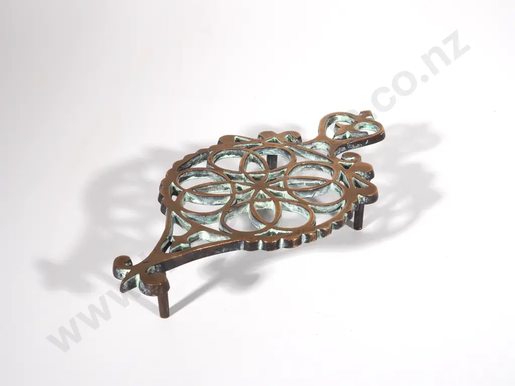 Antique Decorative Brass Trivet Image 1++