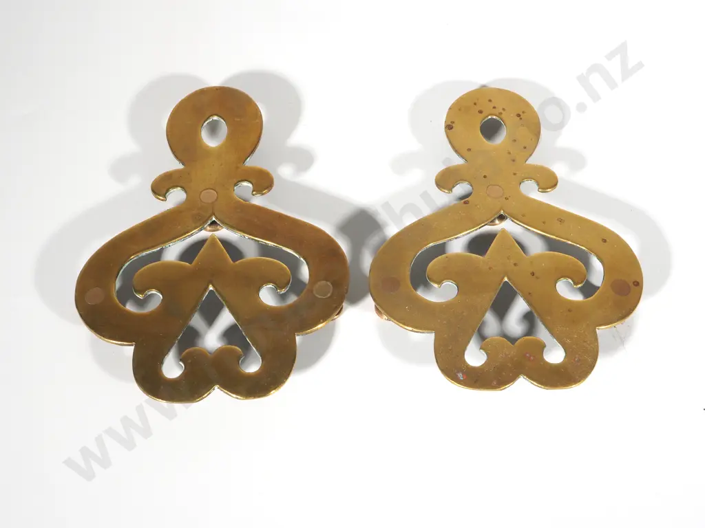 Decorative Pair of Brass Trivets Image 1++