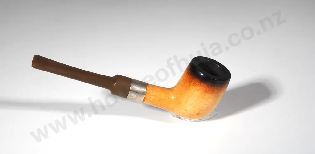 Plain Meerschaum Pipe: Made in Great Britain Image 1++