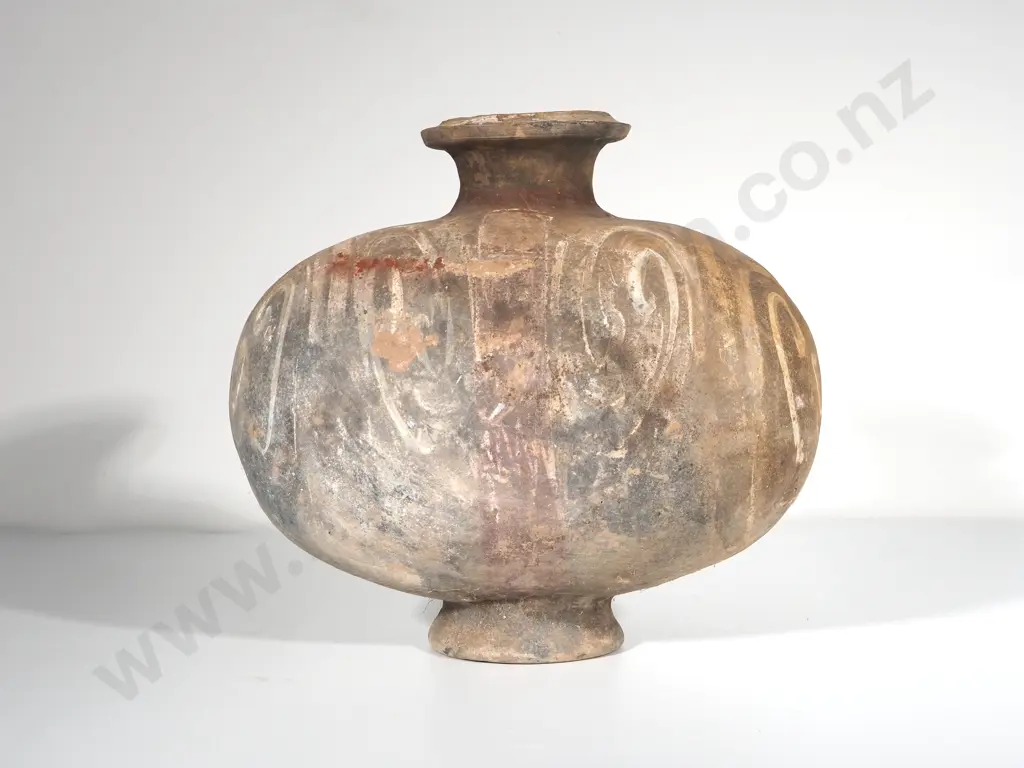 Chinese Han Dynasty Vessel "Cacoon Jar" - Neolithic Image 1++