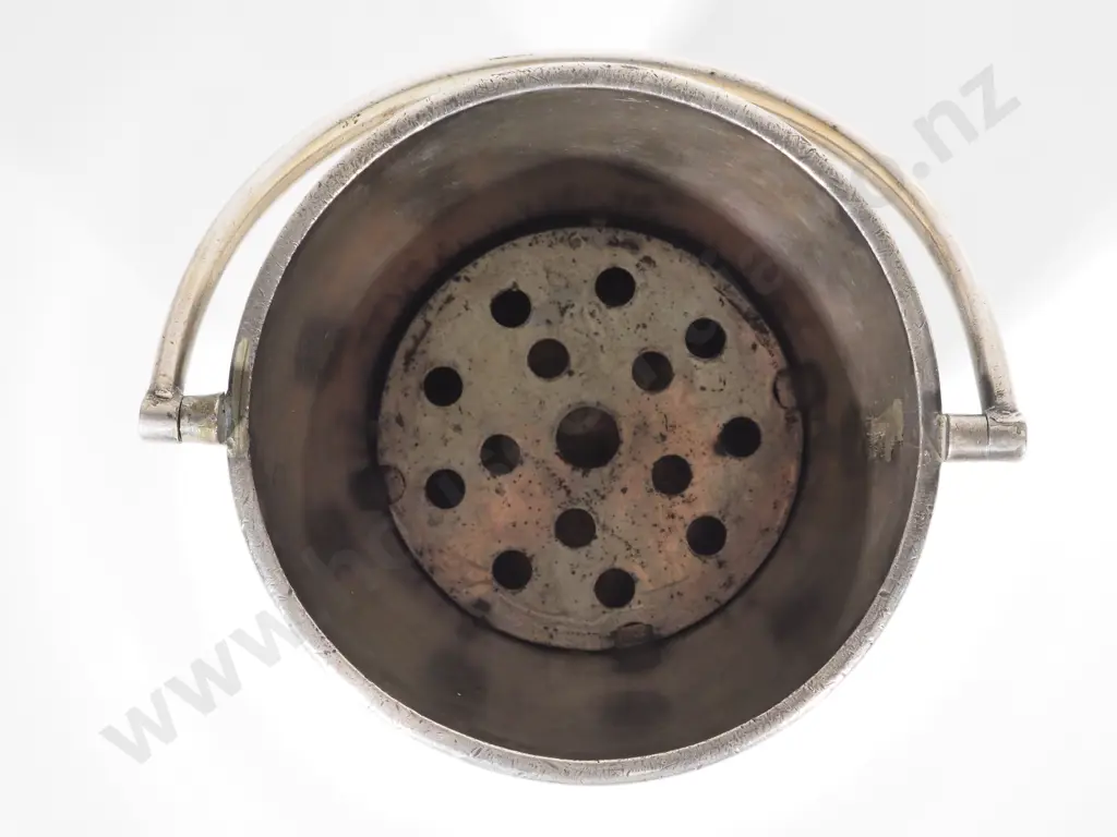 Historically Important RMS Niagara Presentation Ice Bucket Image 1++