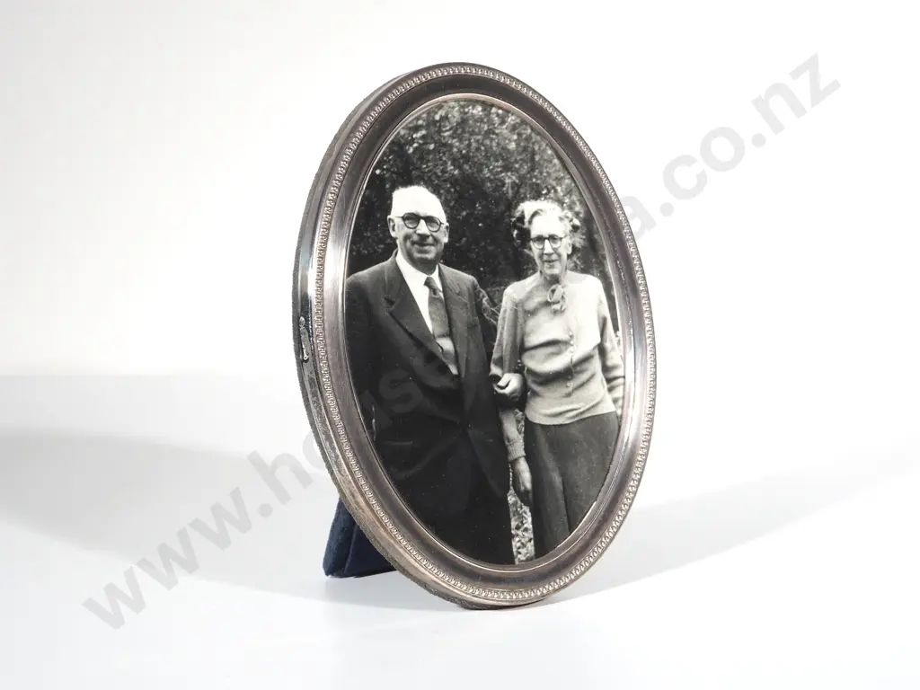 Oval Sterling Silver Picture Frame Image 1++