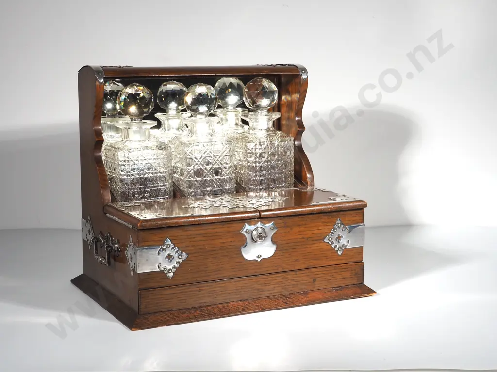 Highly Decorative Victorian Tantalus Three Decanter Set Image 1++