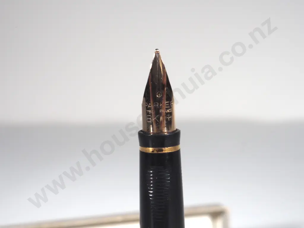 Boxed Sterling Silver Parker Cicele Fountain Pen w 18ct Gold Nib: Made in the U.S.A  Image 1++