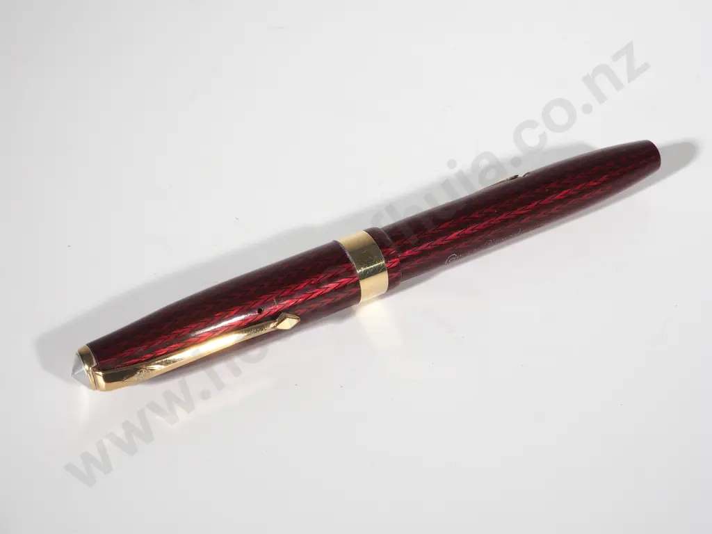 Conway Stewart 601 14ct Gold Nib in Burgundy Herringbone Image 1++