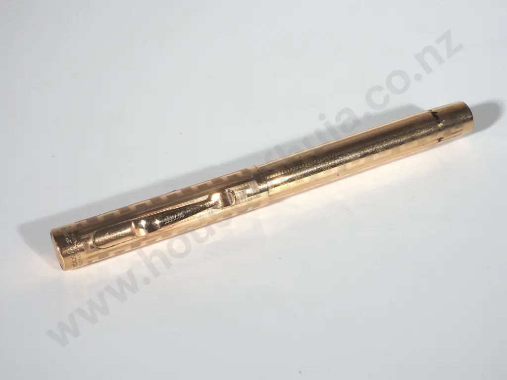 Wahl Gold-filled 14ct gold Nib Art Deco USA Fountain Pen: 1920's Image 1++