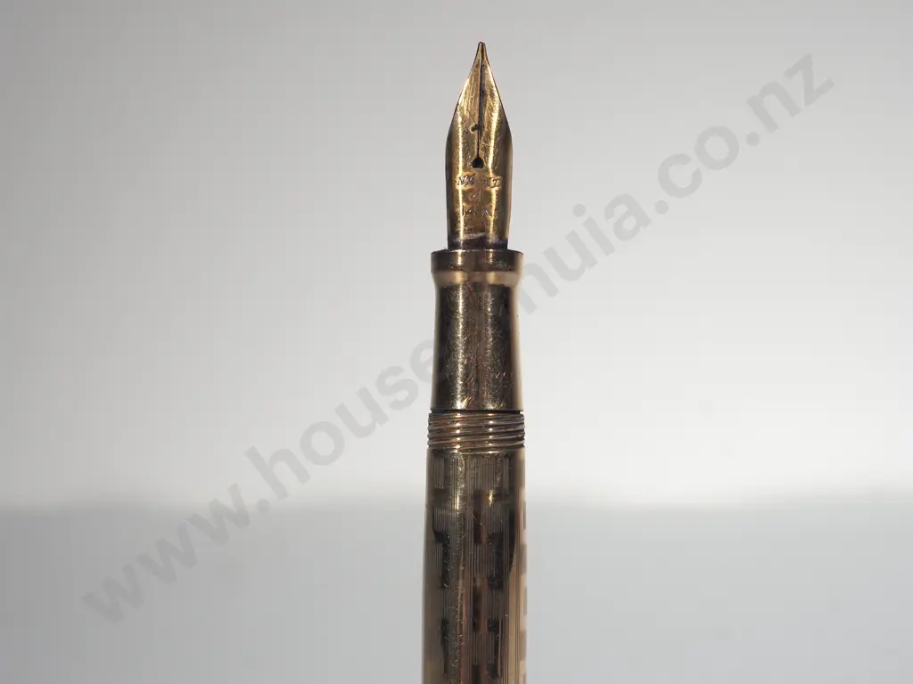 Wahl Gold-filled 14ct gold Nib Art Deco USA Fountain Pen: 1920's Image 1++