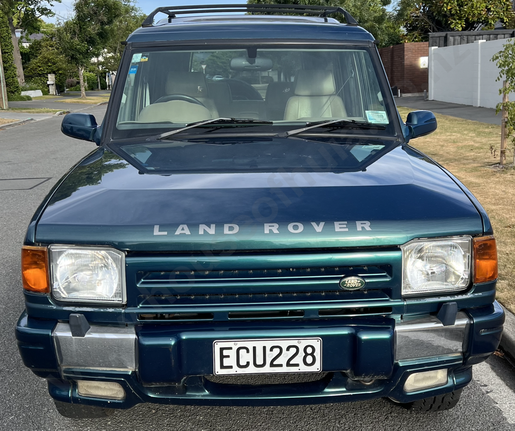 1999 Anniversary Edition Land Rover Discovery in Green Image 1++