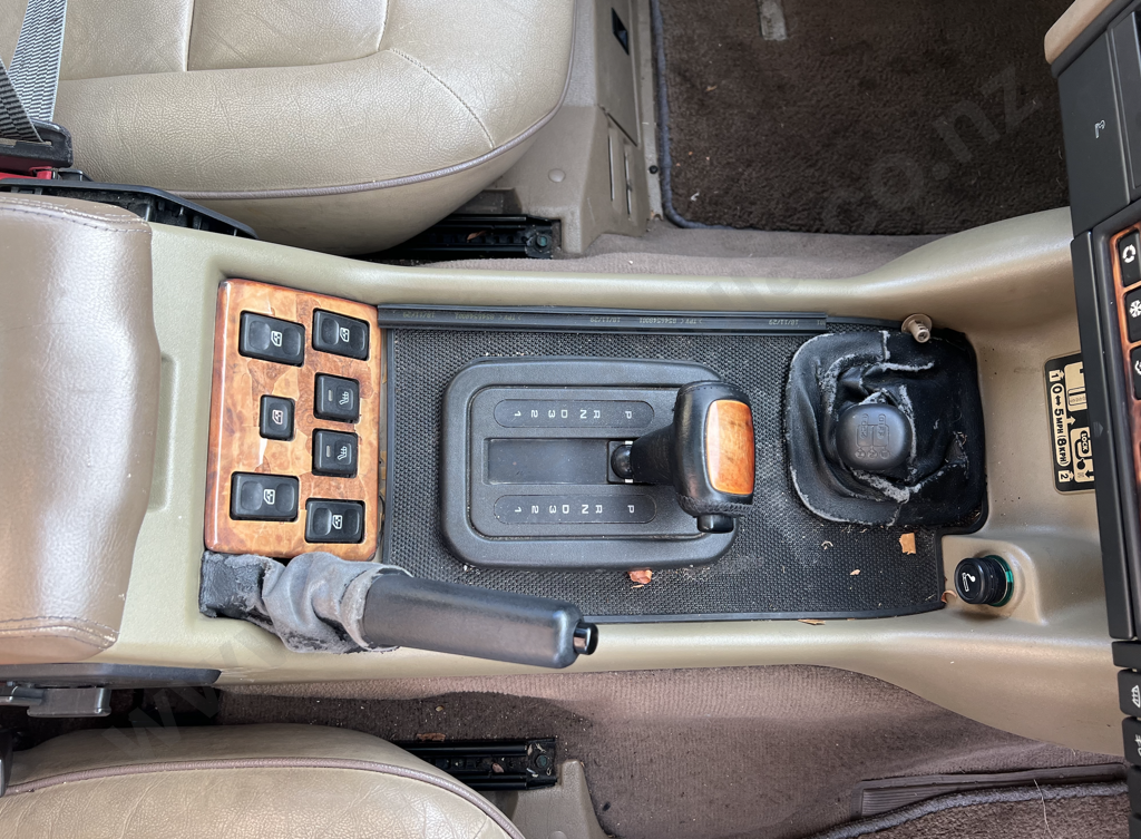 1999 Anniversary Edition Land Rover Discovery in Green Image 1++